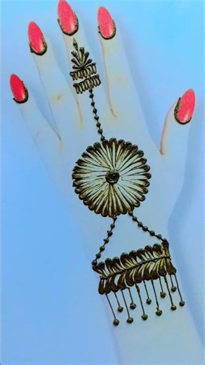 Beautiful mehndi design using tape 😘🫶 #mehndidesigns #youtubeshorts #mehandi #easymehndi #video