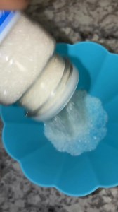 150 reactions · 39 shares | Making custom colored sanding sugar is super easy and you only need 2 indgredients #treatmaker #treats #chocolatecovered #explorepage #reel #reelsfacebook #facebookpost #reelsviral #reelsvideo #viral #chocolatecoveredtreats #fblifestyle #reelsviralシ #reelsvideoシ #sprinkles #chocolatecoveredstrawberry | Imira Byrd | Facebook