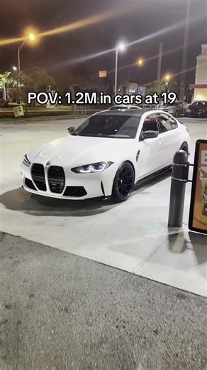 HyperCar Insights: The Future of Luxury Vehicles