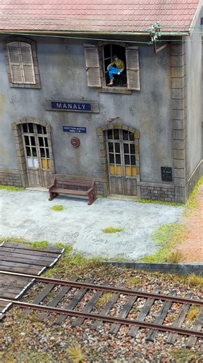 La Fête du Train au Pays des Grands Noms Meursault 2025 #modeltrains #trains #modelrailway #diorama Highlights from La Fête du Train au Pays des Grands Noms 2025 in Meursault, France 🇫🇷 Beautiful H0 scale layouts, French railway themes and great modelling creativity — full of inspiration for every model railway fan! | Trains Depot