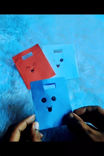 These mini paper bags are SO CUTE 😭💙 #diy #papercraft #shorts #craft