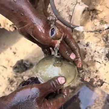 10 Years Old Mud-Filled Tractor Restored to Brand New Condition
