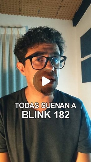 Tavo Arraya 🔵 on Instagram: "Tonos mayores! #blink182 #major #majorkey #guitar #riff #fyp #rock"