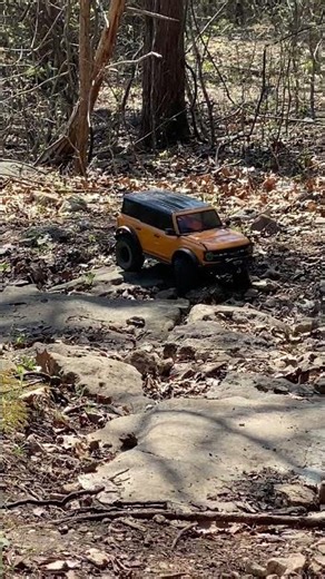 Ford Bronco crawling on Branson Missouri trails part 4