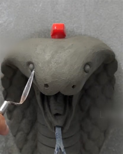 DIY Cement Cobra Fountain, How to Make a Water Spraying Cobra | DIY & Crafts