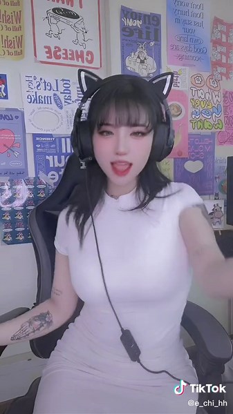 E-Girl Dance Compilation