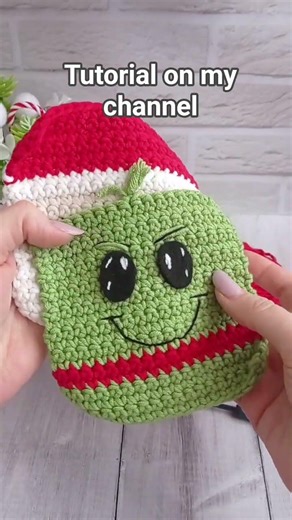 How to crochet Santa coaster
