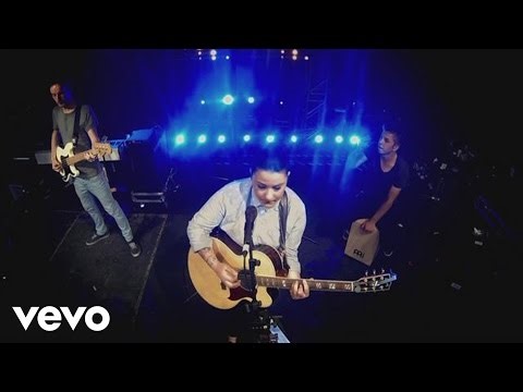 Lucy Spraggan - Tea & Toast - Live from the Louder Lounge (Xperia Access)