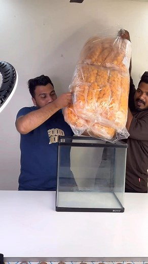 33K views · 287 reactions | 10,000 CHEESE BALLS EATING CHALLENGEWORLD RECORD #reels #fbreels #eating #challenge | Wake'N'Bite | Facebook