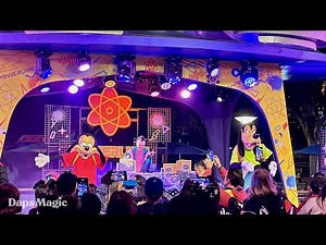 Goofy & Max | Goofy and Max's Dance Party at 90s Nite | Disneyland After Dark: 90s Nite 4K