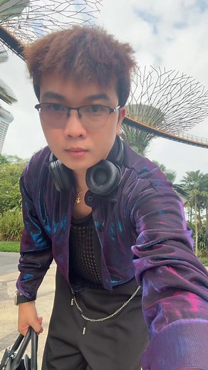 Thanks to my auto face tracking camera 📍Gardens by the bay #Lateupload | Jaype Gumaod