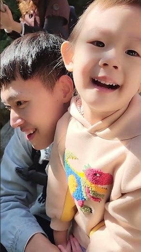 【HoHo 3Y】HoHo竟然說要把吃一整路的鱈魚香絲分給魚魚