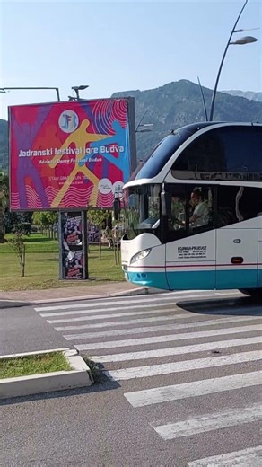 NEOPLAN bus did not fit into the turn #shorts
