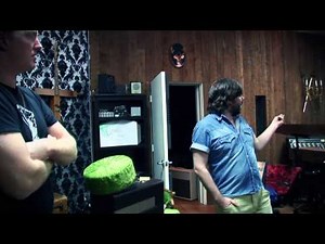 Queens of the Stone Age - Secrets of the Sound