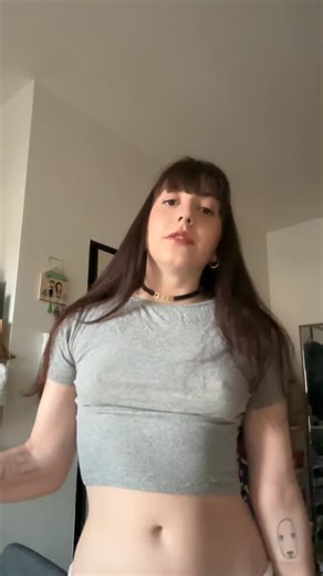 Ferrari Alice🥰 on Instagram: "Il mondo sta cambiando: ora per divertirti dovrai identificarti caricando documenti o caricando una scansione 3D del tuo viso. Per fortuna c’è ancora un modo per rimanere liberi, grazie all’utilizzo completamente legale delle VPN. Tre Semplici passi per non affrontare la verifica sui siti con verifica richiesta: 1) Se sei su iPhone apri l’App Store, se sei su Android apri il Play Store 2) Cerca “Browser Aloha (Beta)” su Android oppure “Aloha Private Browser - VPN” 