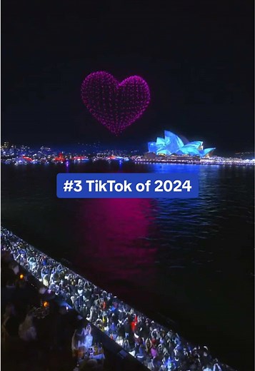 Vivid Sydney 2025: Love is in the Air Drone Show