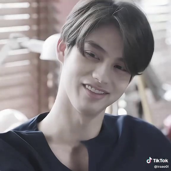 miss sarawattine so badd #sarawattine #still2gether #2gethertheseries #raikantopeni #fouryou #fyp #thaienthu