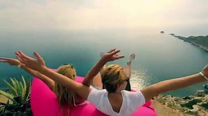 Get the easy to use inflatable airbed camping sofa for $43 only, click here to get it: http://bit.ly/2cbGbDm Available in blue, black, pink, orange, green, gray, purple and yellow. Cash payment and delivery to all regions in Lebanon | Makhsoom.com