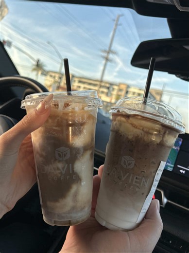 The Dynamics of Travel: Simple Boyfriend, Complex Girlfriend