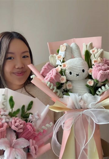 valentines day prep coming to an end!! these are my two favourites from the collection 💖 #pipecleanerflowers #pipecleanerflowertransition #fypppp #diy #londonflorist - 🛍️ pre-order now (link in bio) 📍london self pick up only (uk delivery slots now closed) - other key words 🏷️ | best gifts london, flowers london, best bouquets london, pipe cleaner bouquet, fuzzy flower bouquet, pipe cleaner flower tutorial, london gifts, viral, chenille stem flowers, chenille stem, gifts for her