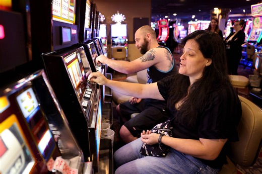 ‘That’s a sexy sound, right?’: Though rare, coin-operated slot machines still a draw