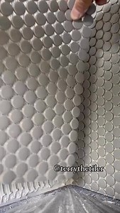 50K views · 2.1K reactions | Penny round Splashback 邏 #tiler #melbournetiler #tilework #tileinstallation #tiling #splashback #melbournebuilder | Terry Zheng | Facebook
