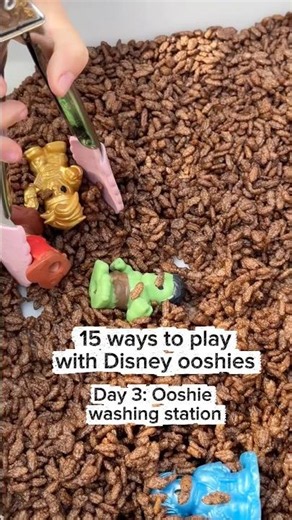 15 Ways to Play with Disney Ooshies | Part 3: Ooshie Washing Station 🫧 | Easy Sensory Play Activity