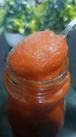 Ghar p bnaye baazar jaisa tomato sauce #recipe #tomatosauce #shorts