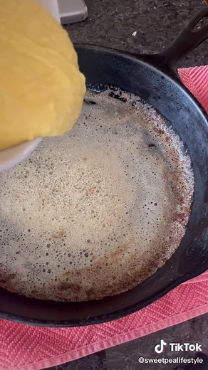 Delicious and Easy Jiffy Cornbread Recipe