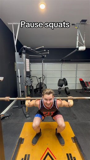 How to do pause squats 🦾🤝