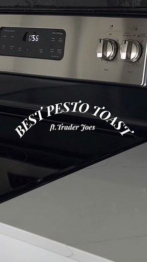 Why nobody told me about this spicy honey ? 😭 sooo good … only on cheat days I’m going on a diet 😂😂😂 #fyp