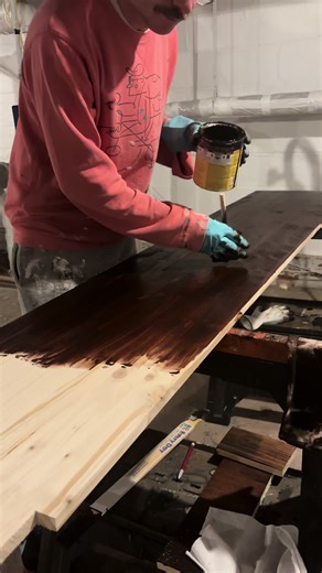 Staining Mahogany Gel for Home Renovation