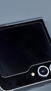 This is such a big problem for these flip and fold phones 😭 | IDoctor iPhone & Android Repairs