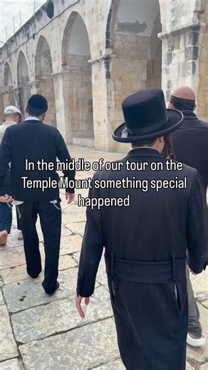 Arky Staiman on Instagram: "The most epic Kabalat Shabbat I’ve ever experienced, took place actually on Thursday! May we be dancing a Rock the house Kabalat Shabbat in the House of Hashem"