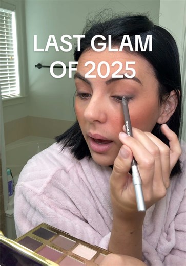 Embrace Green Bronzers for Olive Skin Tones