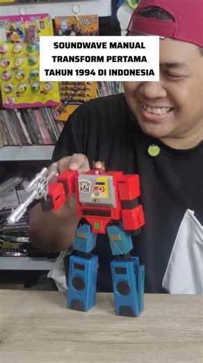 Nostalgia Gallery on Instagram: "Soundwave Manual Transform 1994 🤣🤣🤣🤣🤣🤣 versi abang abang SD .. #soundwave #mainanjadul #generasi90an #generasi80an"