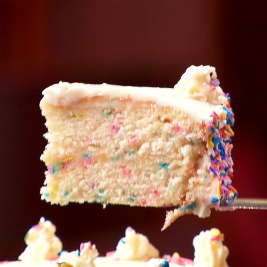 Now that's a little slice of heaven. 🍰😍 | MasterChef