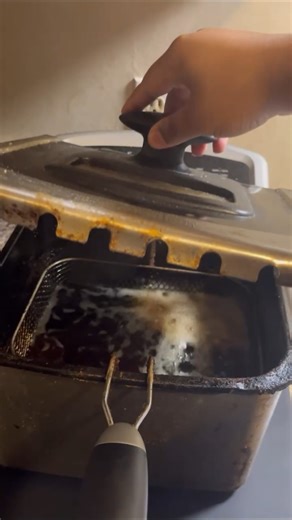 Watch Deep fryer review on Amazon Live