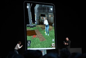 Minecraft's Augmented-Reality Mobile Game Gets Release Info