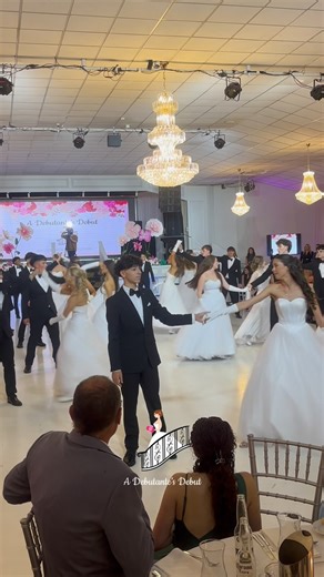 Deb_debut on Instagram: "I love a good transition 👌🫶#debdebut #deb #debmelbourne #debutante #debball #debut #adebutantesdebut"