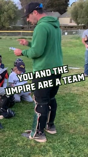 Make friends back there 💪⚾️⚾️🔥 #legendsbaseball #baseball #coaching #coach #coachdavid #youthbaseball #baseballkids #baseballlife #legendsbaseballcamps #umpires #umpiring #catching | Legends Baseball & Softball Camps