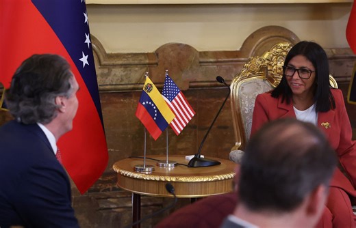 Venezuela to ensure security of mining companies, exceed oil production goals, US Interior Secretary says