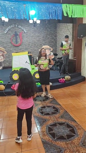 IDEC S.L. Z18 on Reels