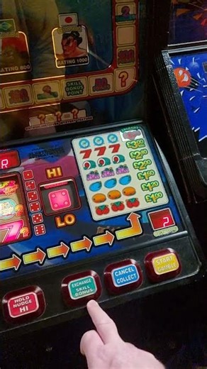 Street Fighter Classic Fruit Machine : 1 Nudge For Jackpot Will We Get It?