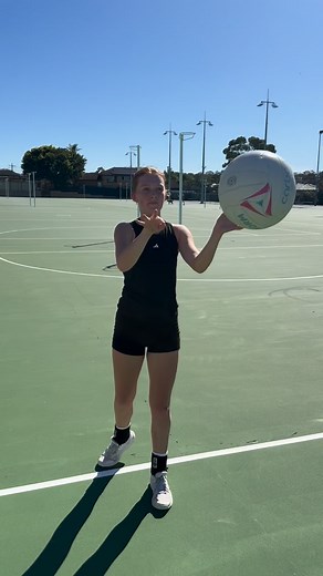 Challenging the ball skills and peripheral vision 👀 #netball #coaching #sport #athletes #kidsinsport #netballers #goals #youth #netballcoach #workingwithkids #athletelife #per4orm #performance #netballnsw #motivation #coach #training #basics #skills #footwork #attack #defence | Per4orm Netball