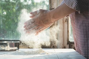 How to Get Flour Out of Clothes (and NOT Make a Sticky Mess) - EnviroMom