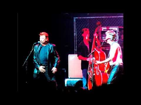 BRIAN SETZER '68 COMEBACK SPECIAL feat. JOHNNY HALLYDAY - Blue Suede Shoes (24.9.01 Paris)