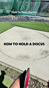 How to hold a Discus #thrower #trackandfield | Eric Favors