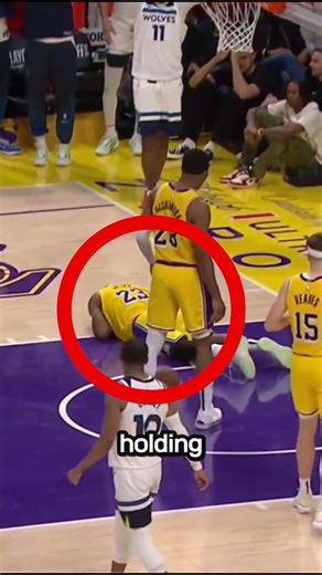 Did LeBron Just Get Caught? 👀 #viral #basketball #vecna