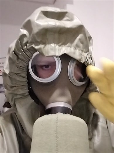 Does this Gas mask look good with this suit? #stalker #gasmasks #chernobyl #stalker2 #hazmat